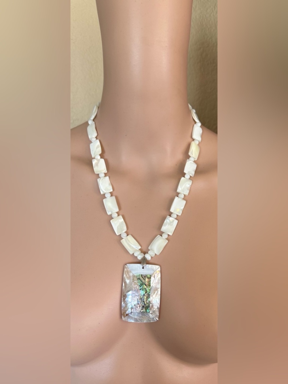 24-1/2 inch Mother of Pearl necklace NWOT